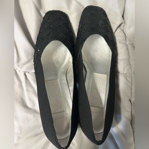 Dolce By Pierre Black Dress Shoes With Sequins Size 6